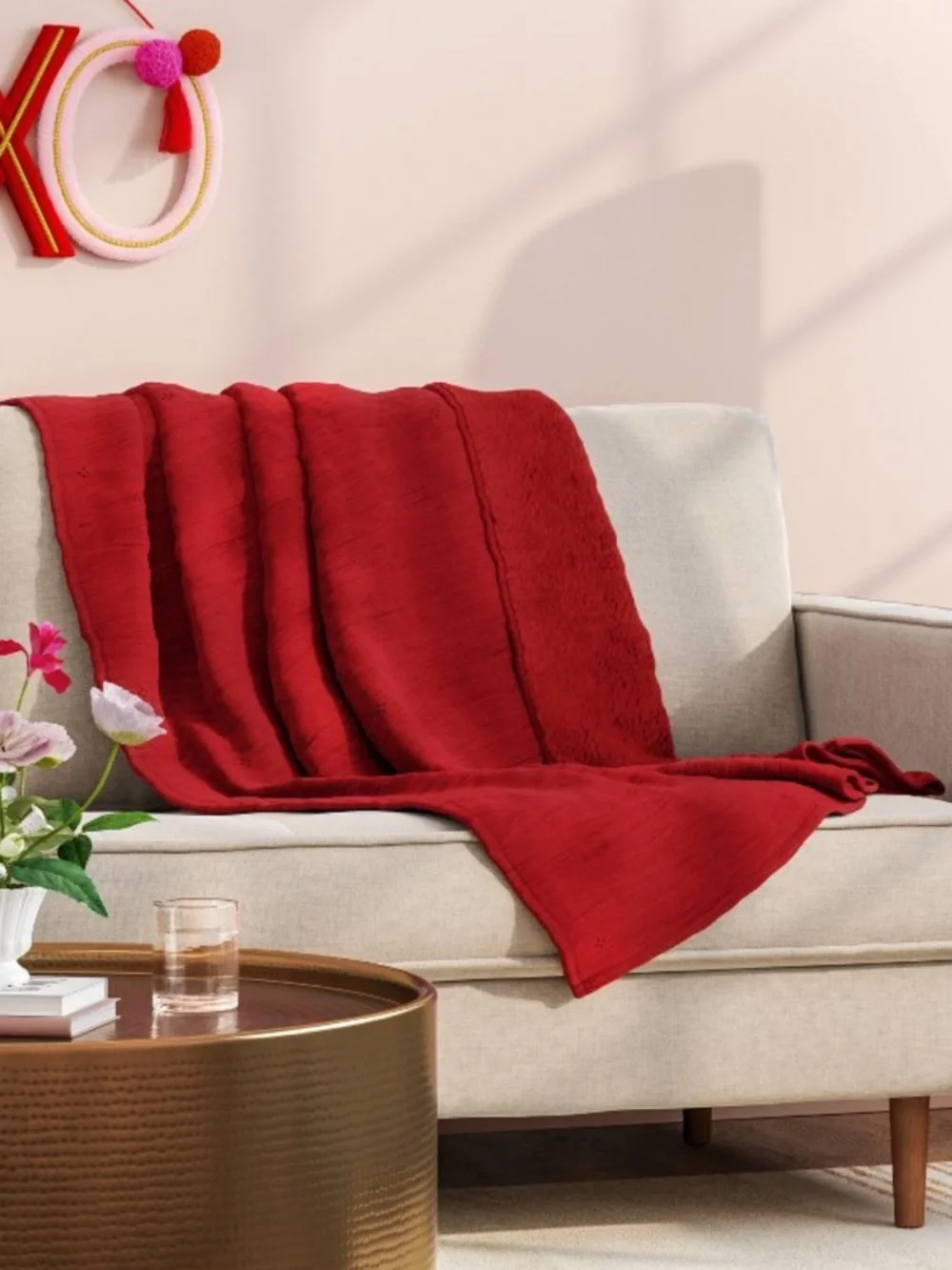 NWT Large Red Target Threshold Throw 50x60